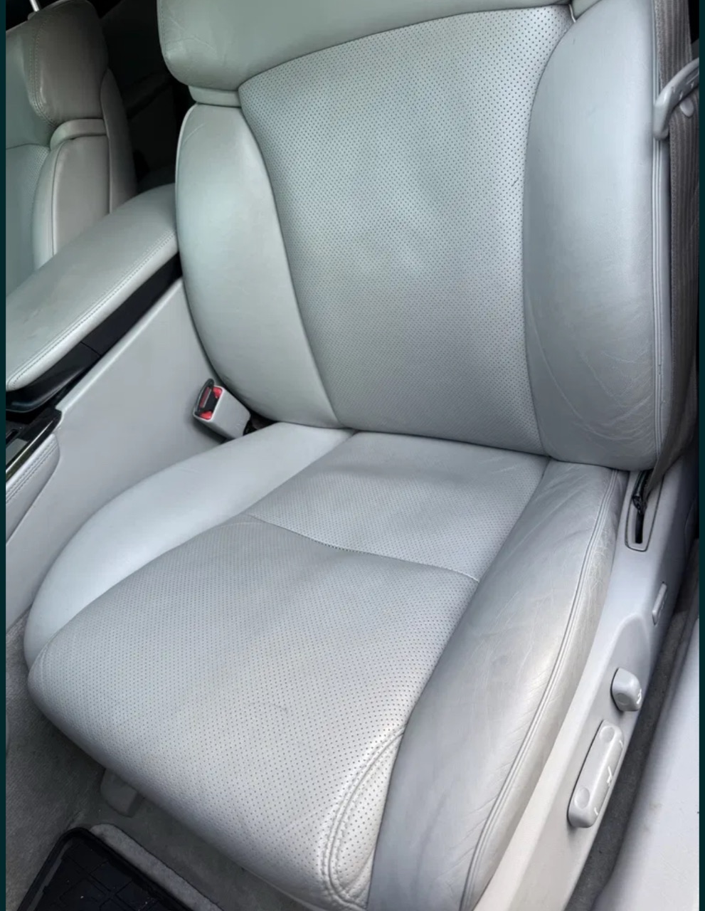 Lexus GS - фото 16