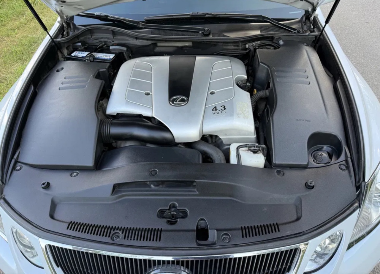 Lexus GS - фото 14