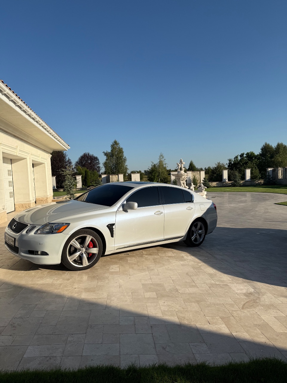 Lexus GS - фото 24