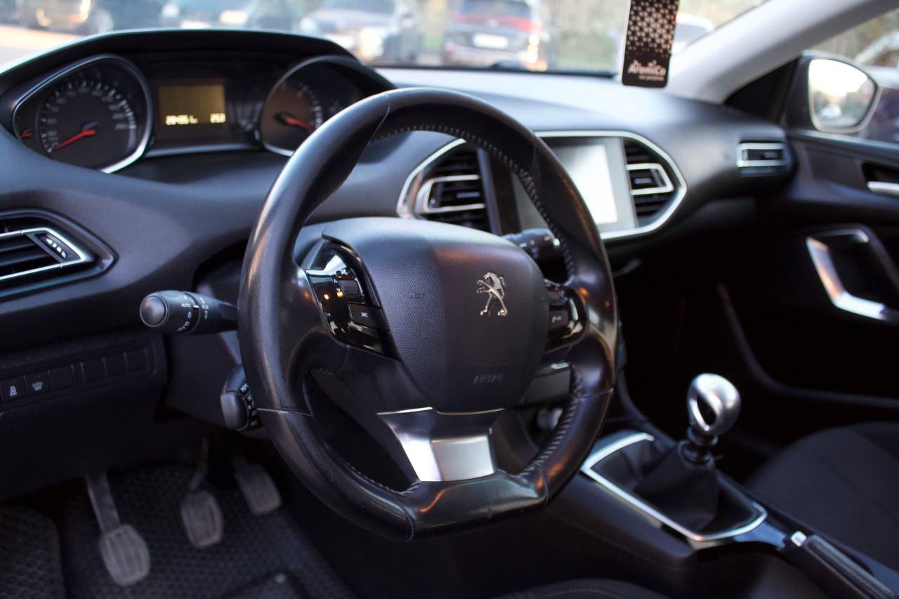 Peugeot 308 - фото 10