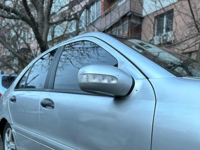 Mercedes-Benz C-Класс - зображення 3