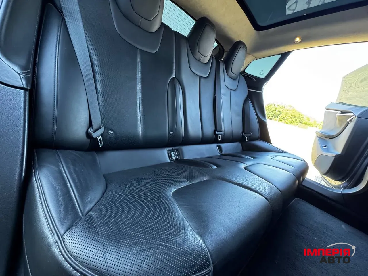 Tesla Model S - фото 6