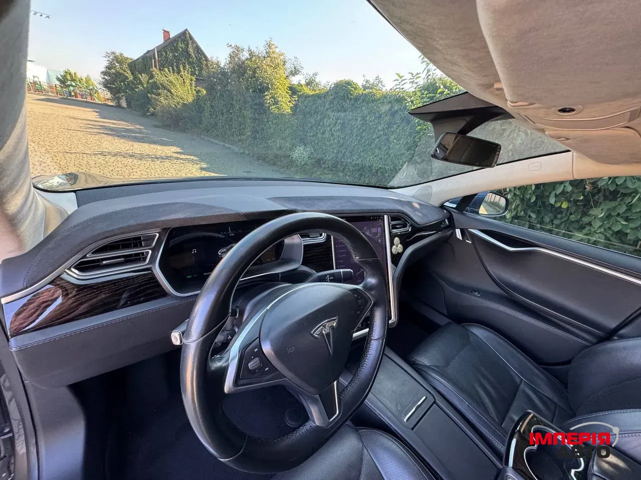 Tesla Model S - фото 2