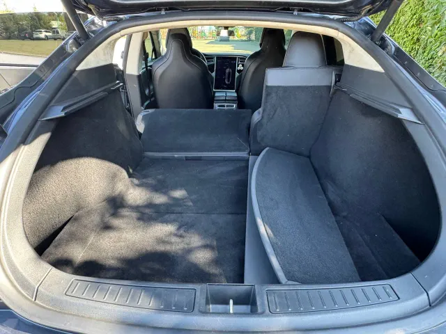 Tesla Model S - фото 3