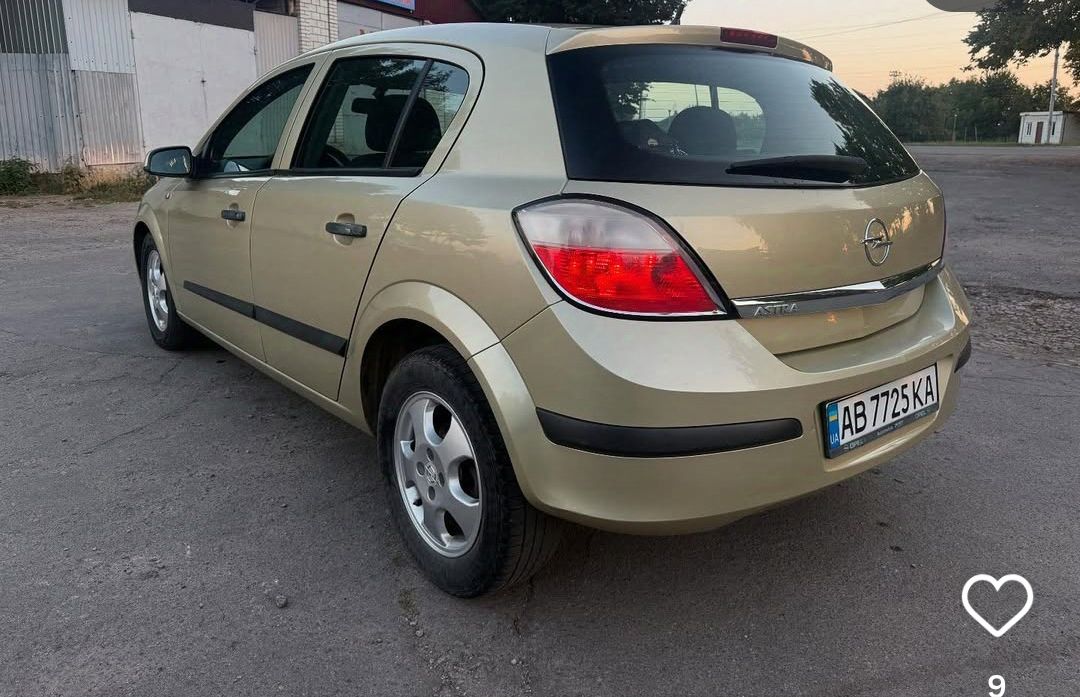 Opel Astra - фото 4