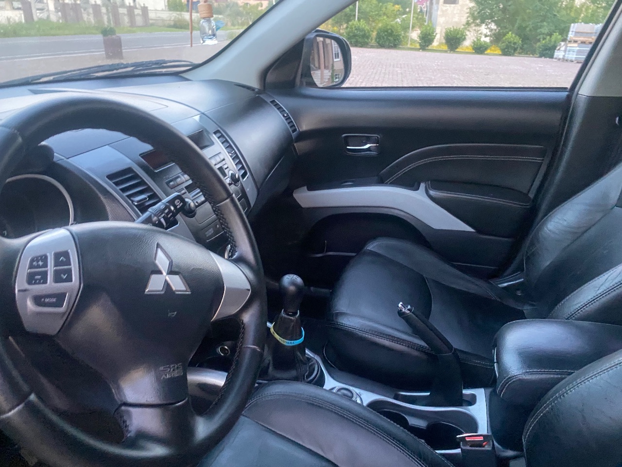 Mitsubishi Outlander - фото 5