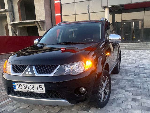 Mitsubishi Outlander - зображення 3