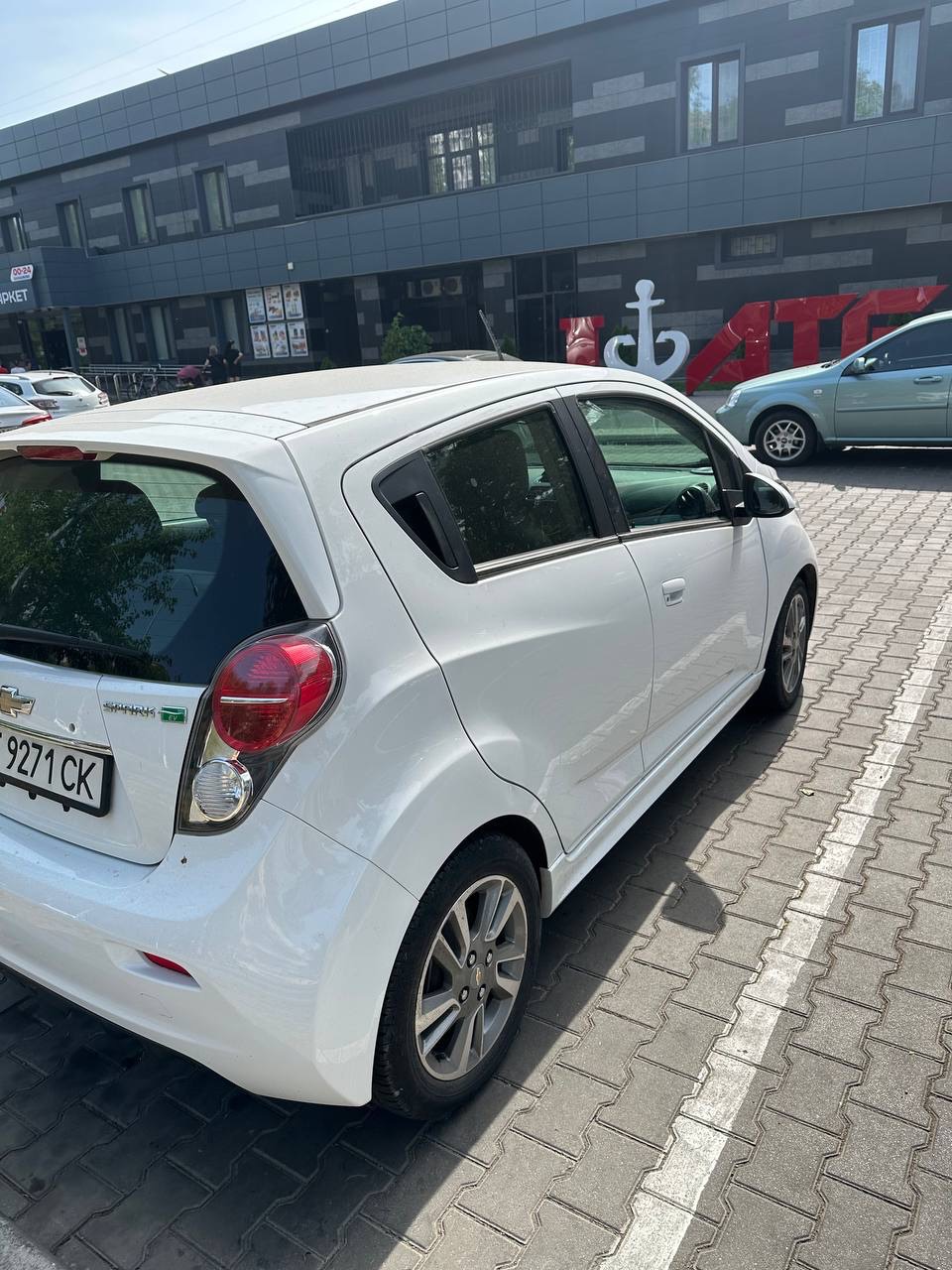 Chevrolet Spark - фото 1