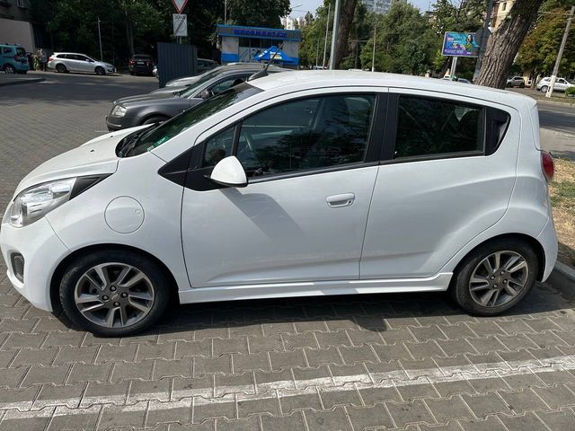 Chevrolet Spark - зображення 4
