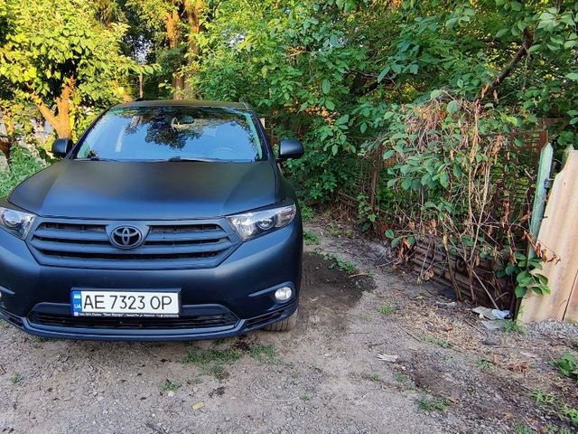 Toyota Highlander - фото 2