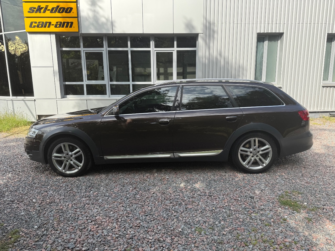 Audi A6 allroad - фото 8