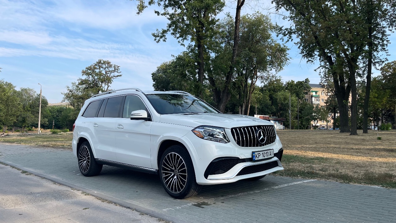 Mercedes-Benz GLS - фото 8