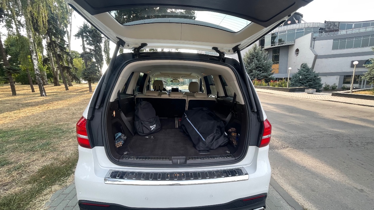 Mercedes-Benz GLS - фото 14