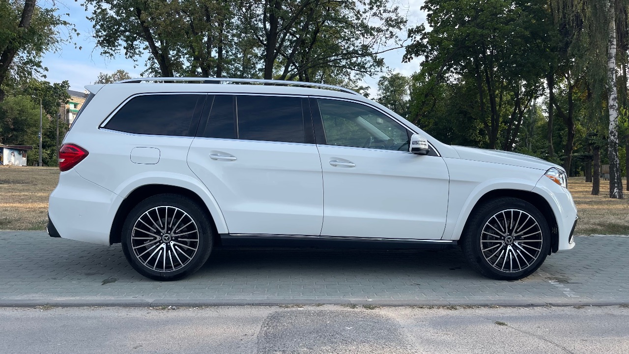 Mercedes-Benz GLS - фото 7