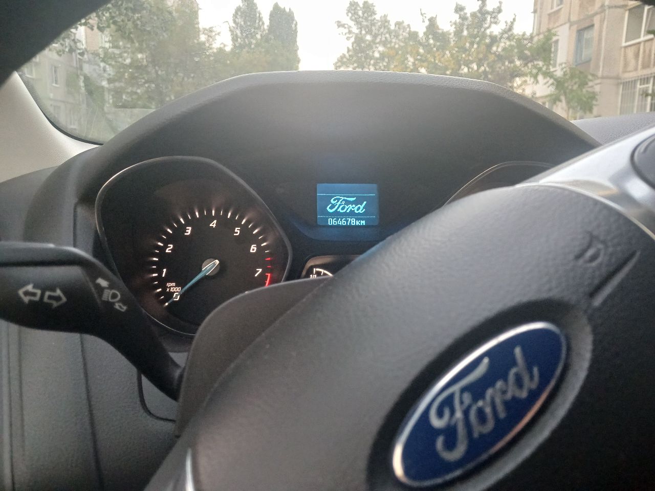 Ford Focus - фото 2