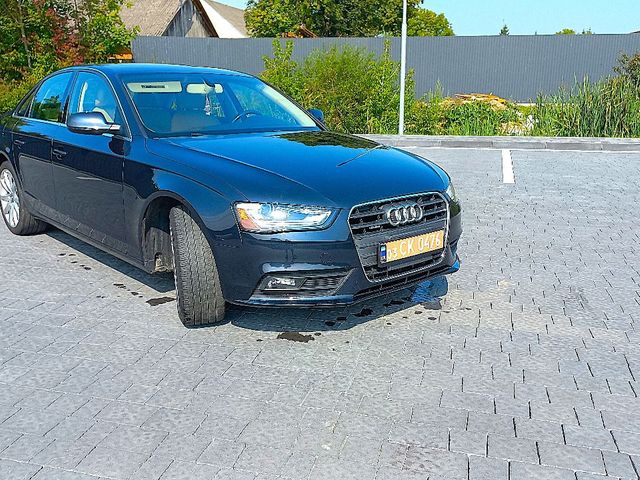 Audi A4 - фото 4