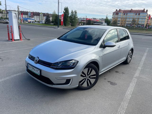 Volkswagen Golf - зображення 1