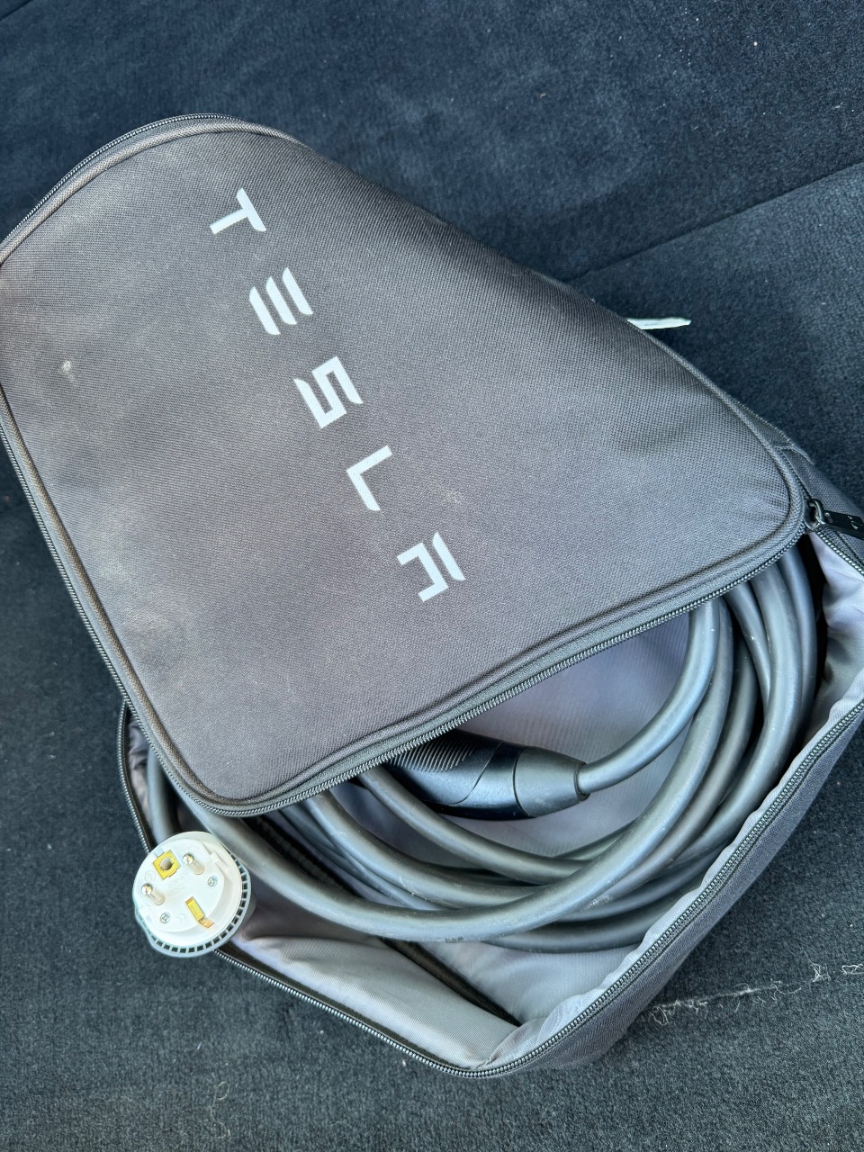 Tesla Model S - фото 18