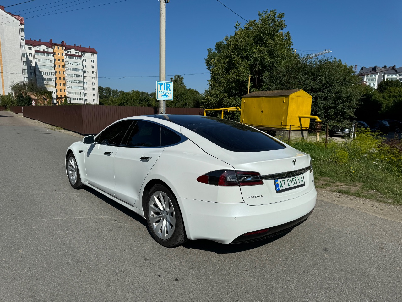 Tesla Model S - фото 3