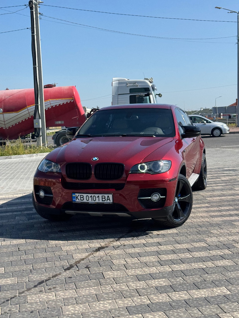 BMW X6 - фото 12