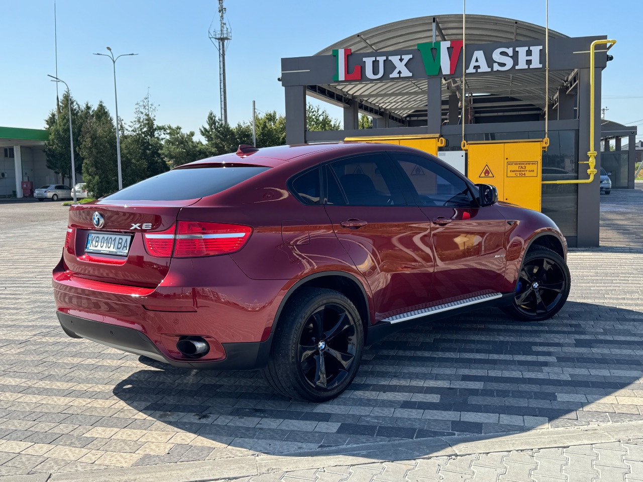 BMW X6 - фото 8