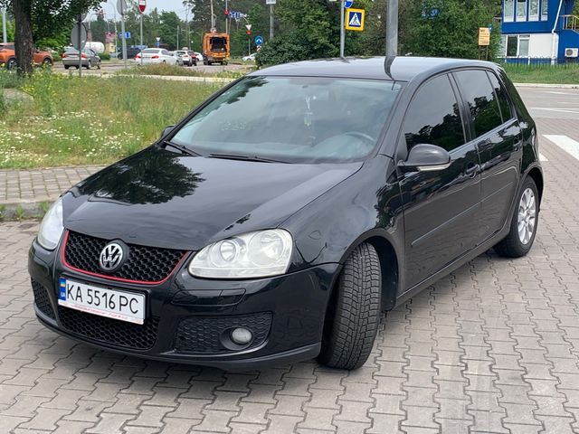 Volkswagen Golf - зображення 1