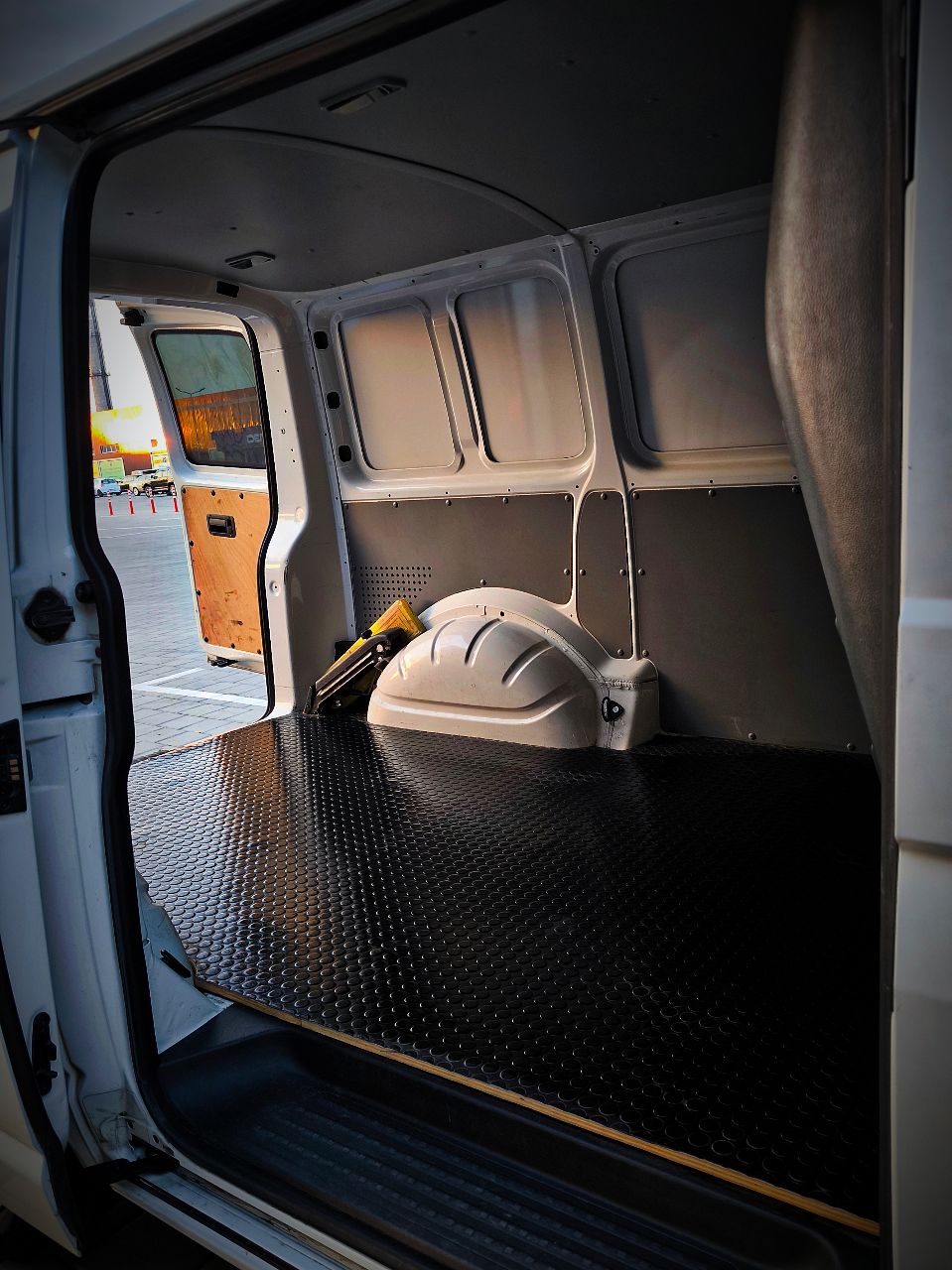 Volkswagen Transporter - фото 18