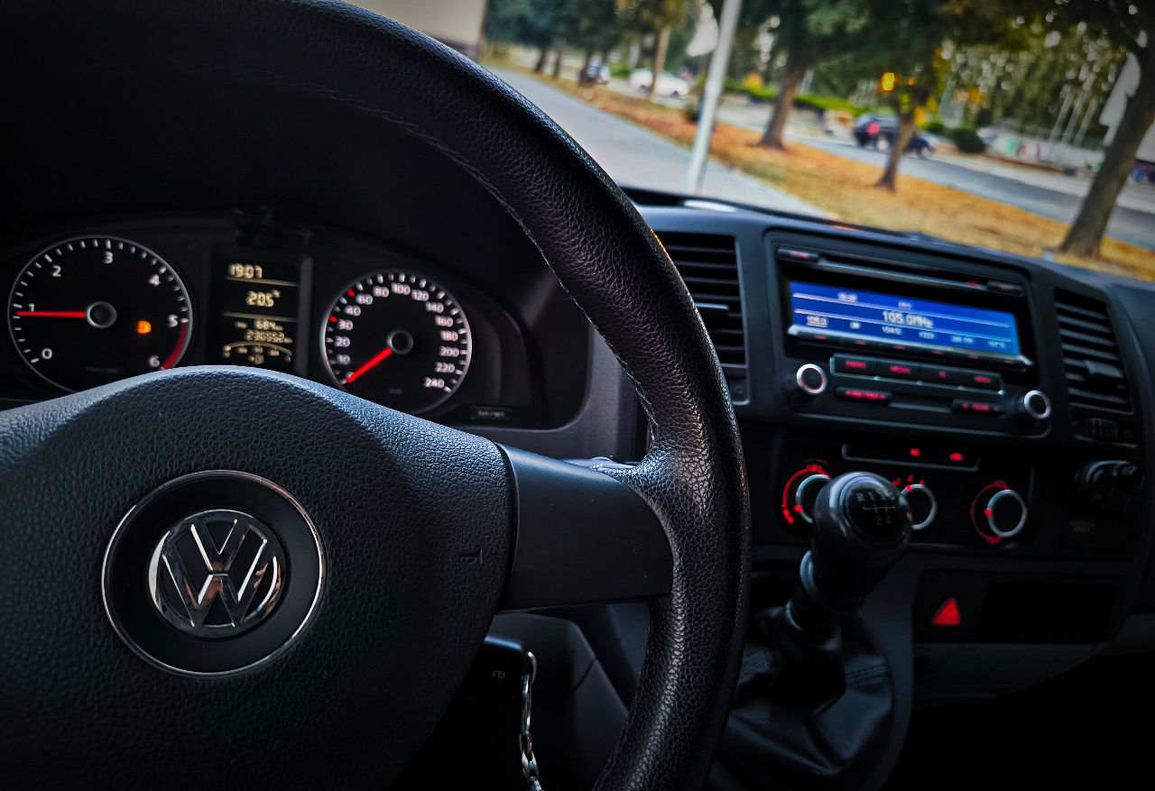 Volkswagen Transporter - фото 13