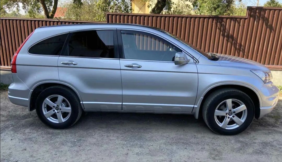 Honda CR-V - фото 4