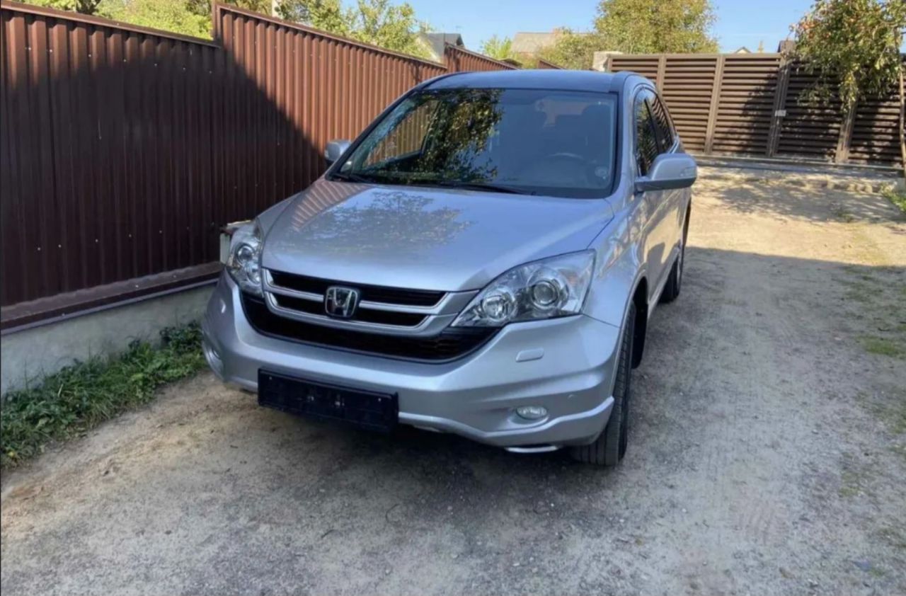 Honda CR-V - фото 1