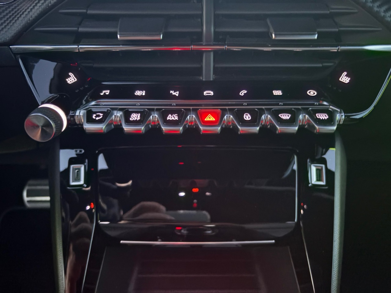 Peugeot 2008 - фото 34