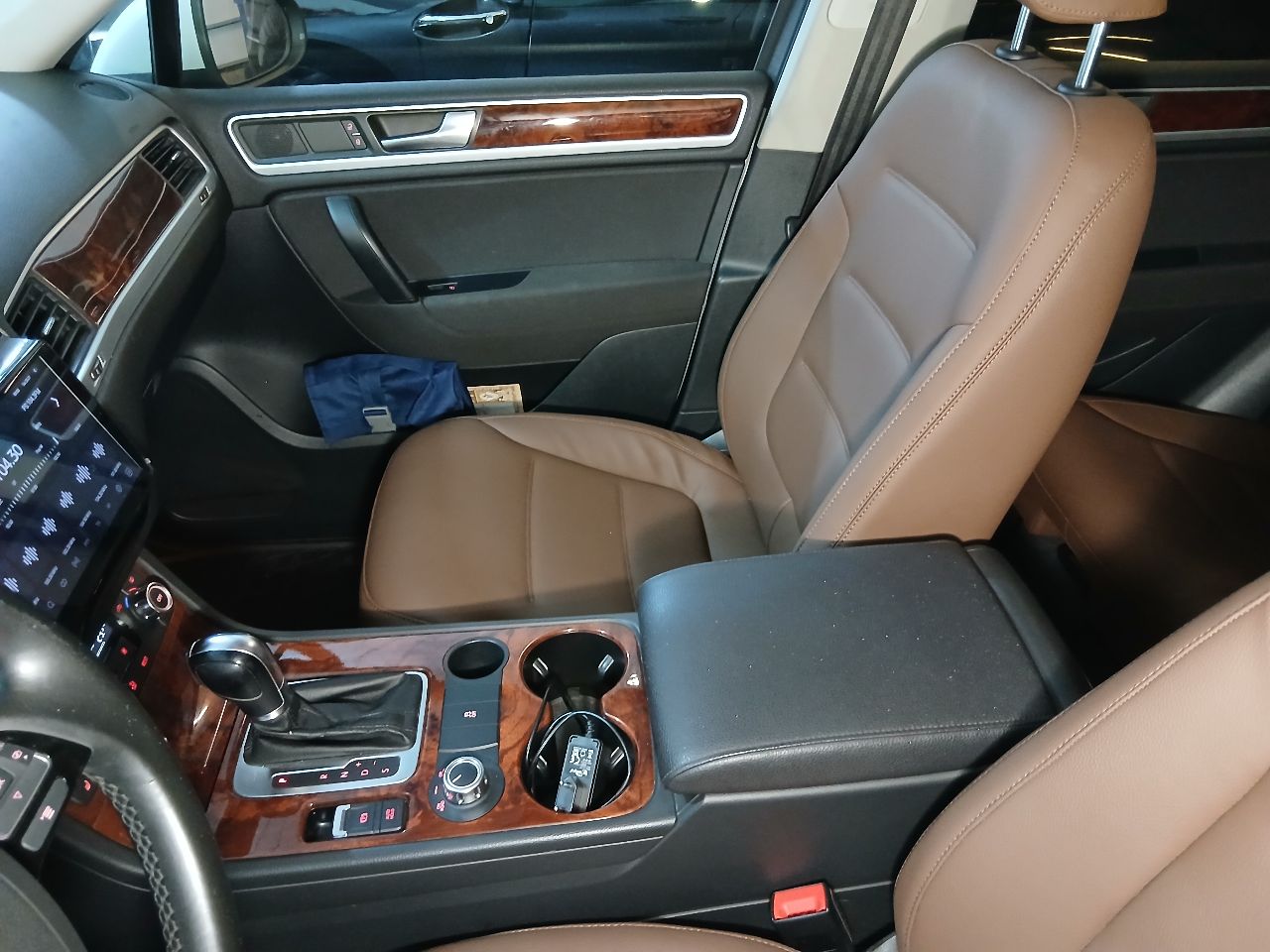 Volkswagen Touareg - фото 7