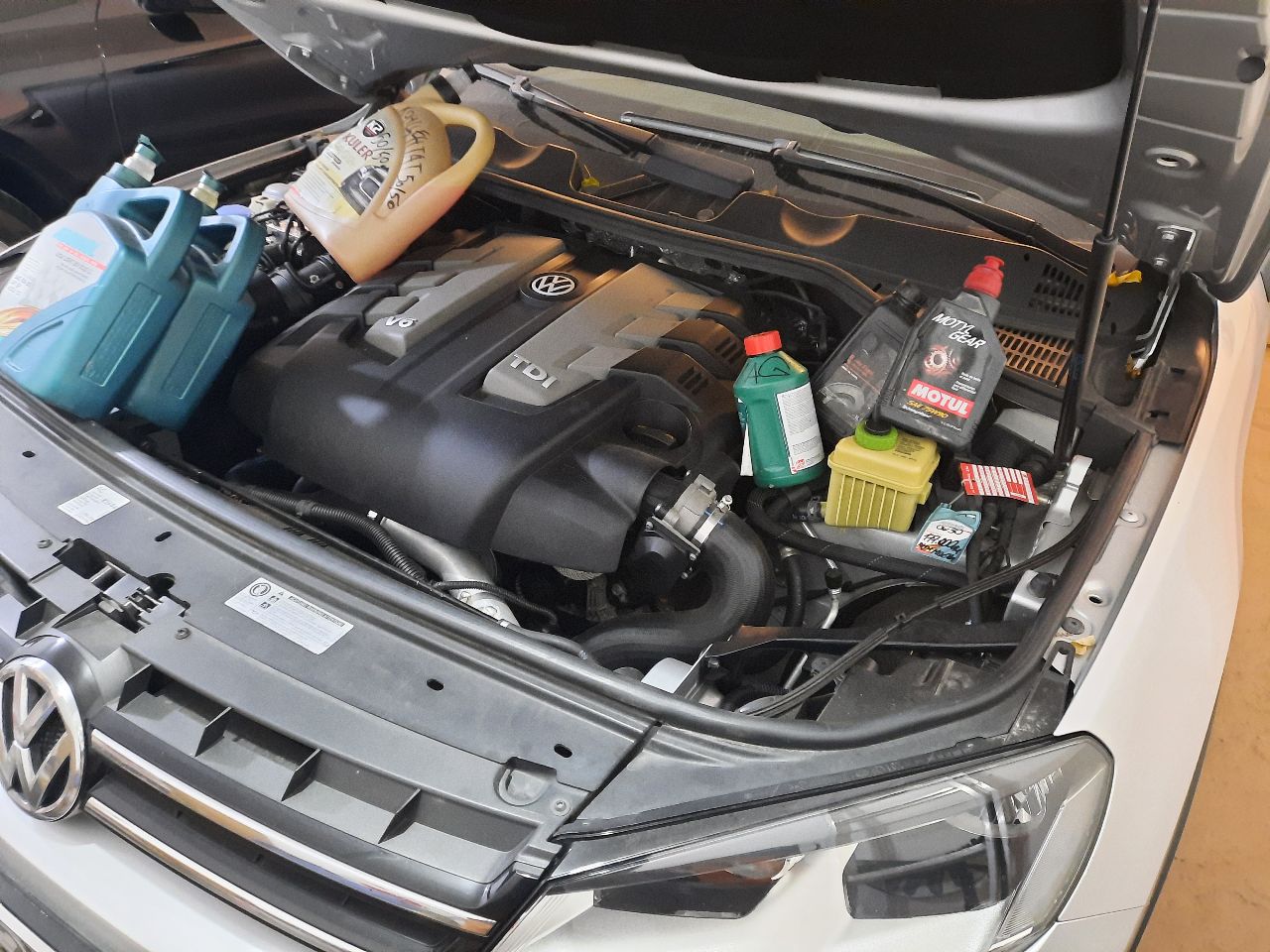 Volkswagen Touareg - фото 15