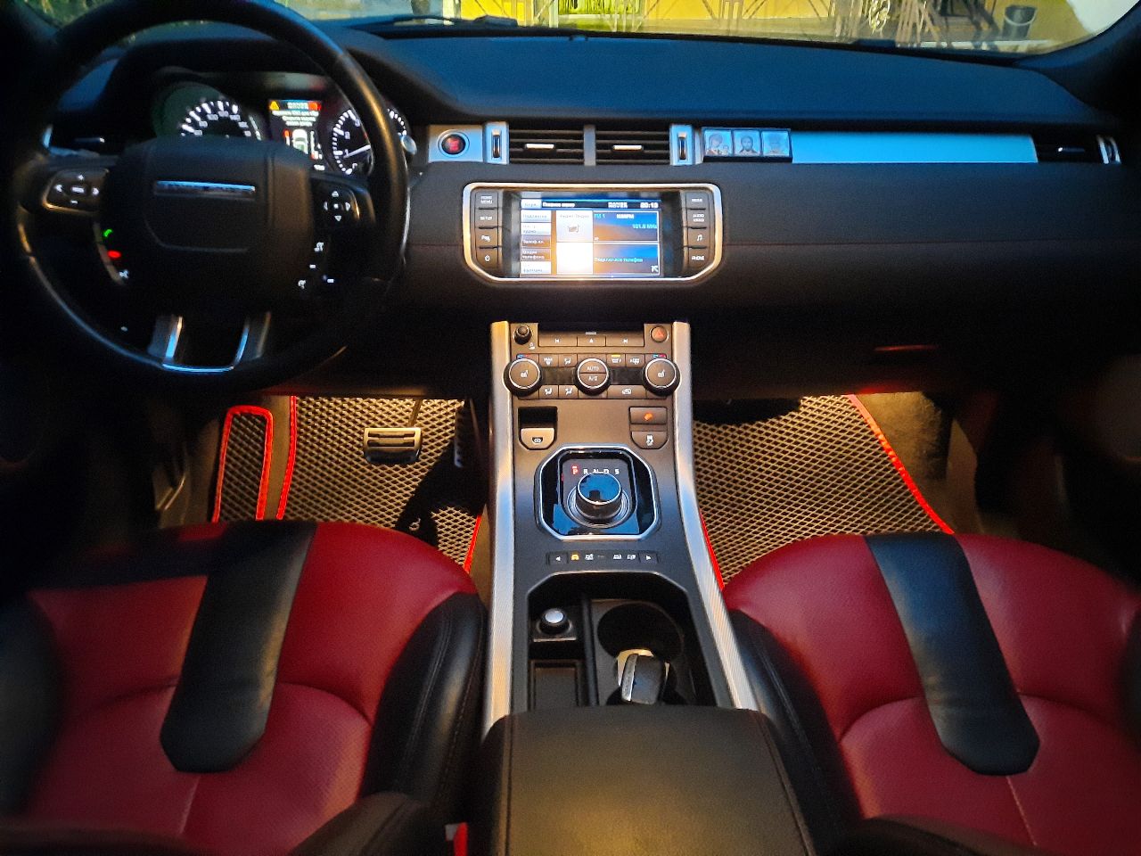 Land Rover Range Rover Evoque - фото 2