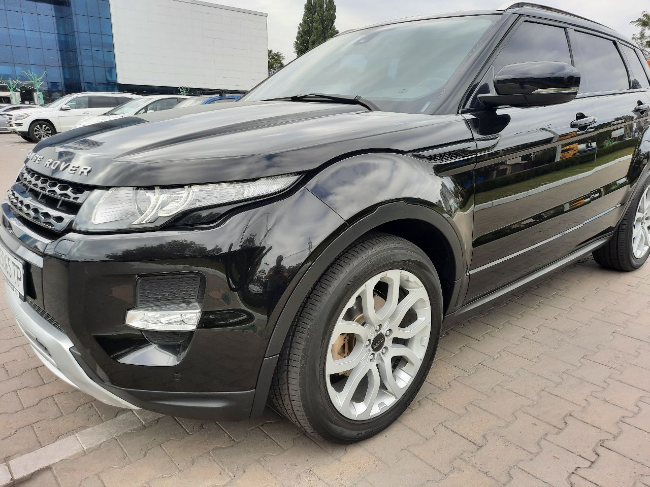 Land Rover Range Rover Evoque - фото 1