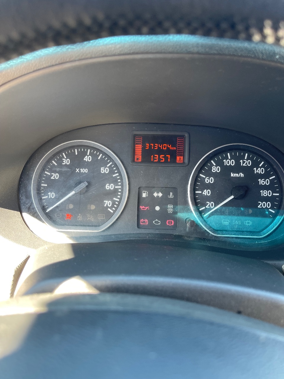 Renault Logan - фото 14