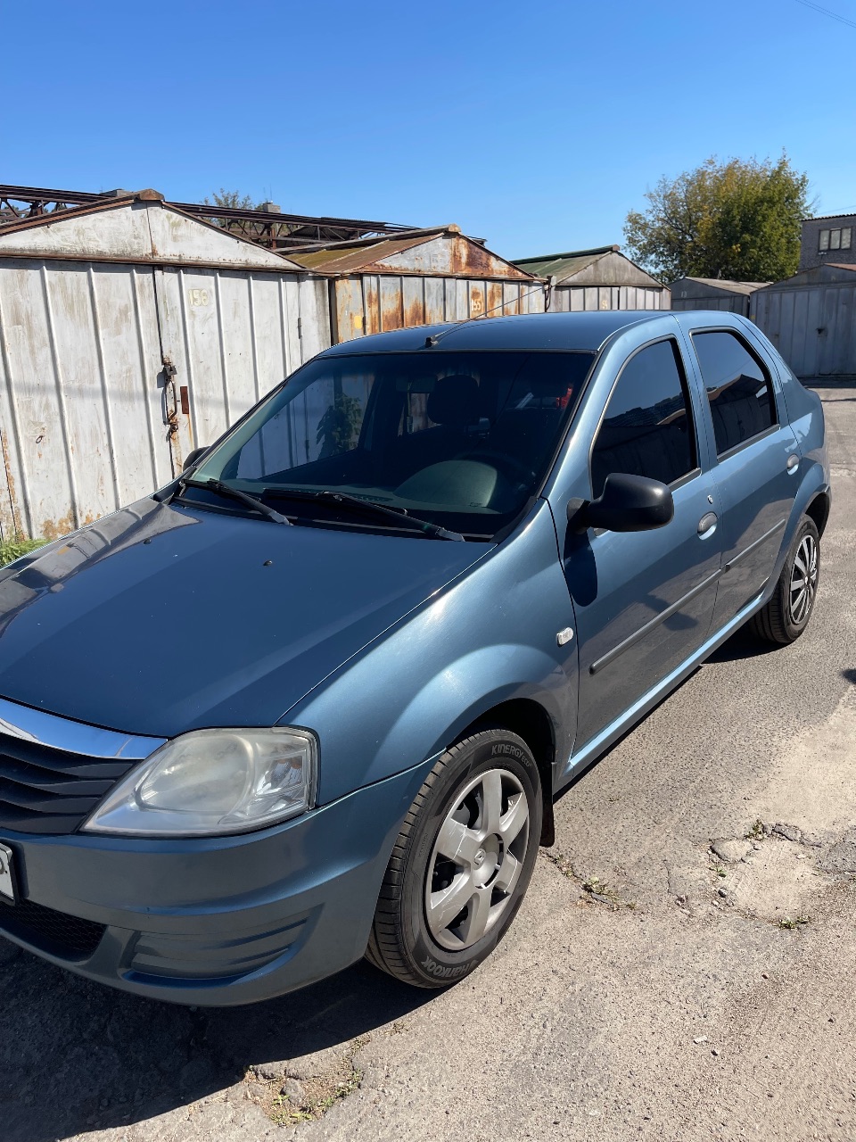 Renault Logan - фото 2
