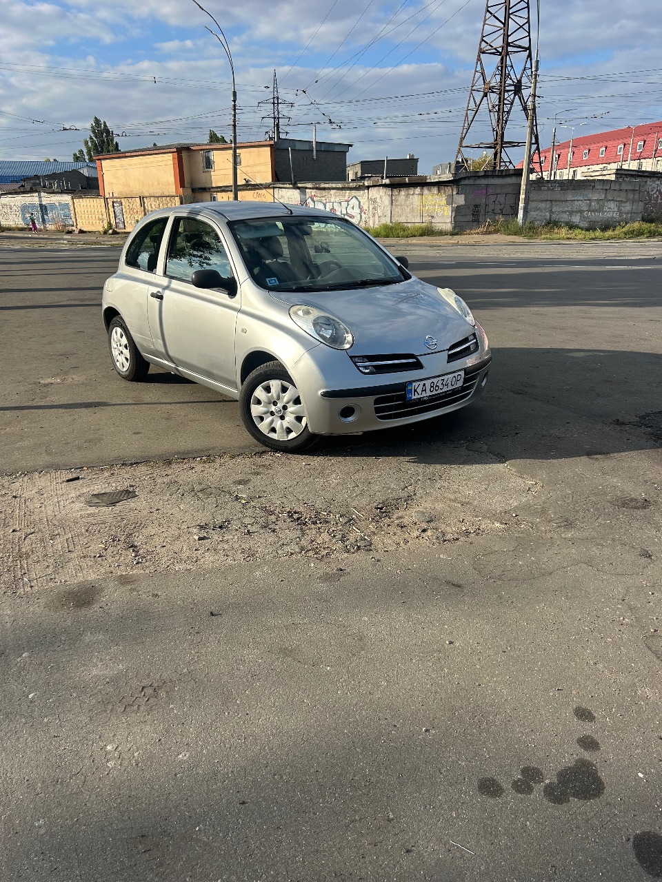 Nissan Micra - фото 1