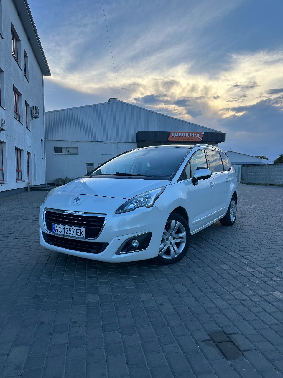 Peugeot 5008 - фото 5