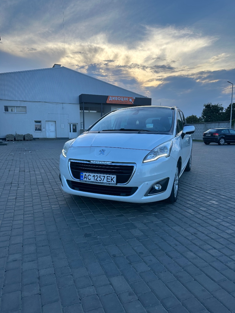 Peugeot 5008 - фото 11