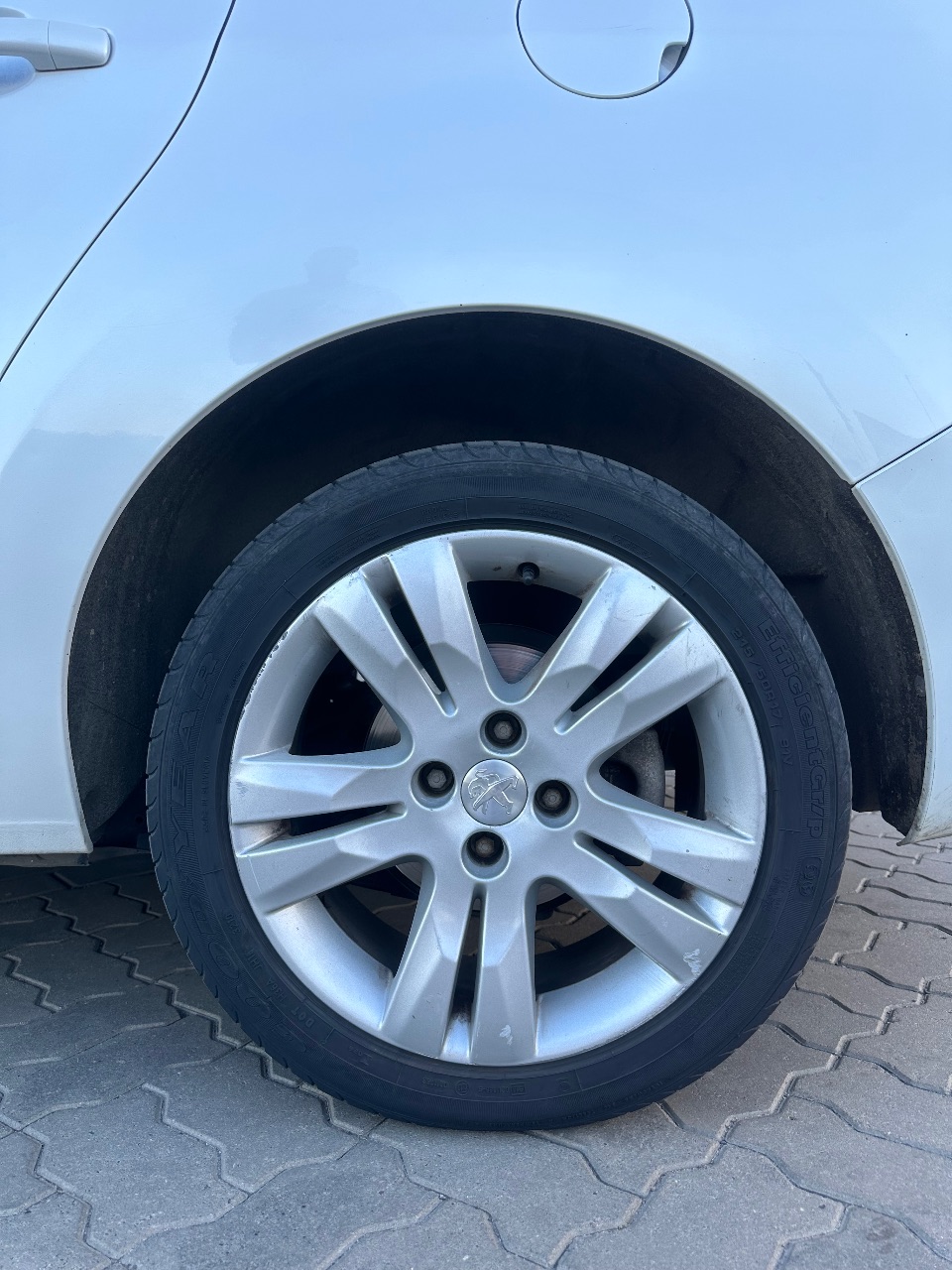 Peugeot 5008 - фото 9