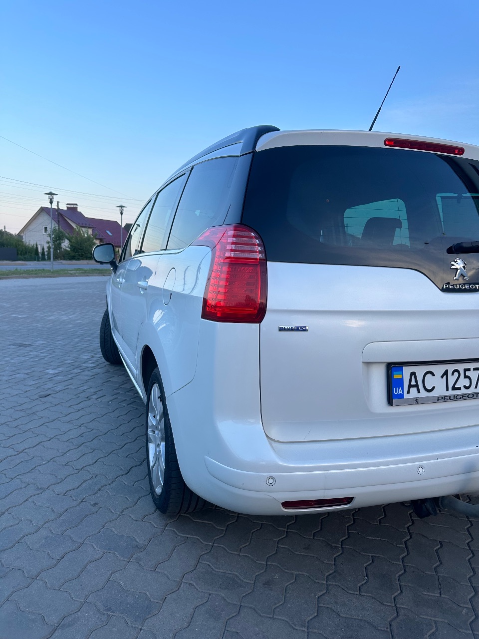 Peugeot 5008 - фото 8