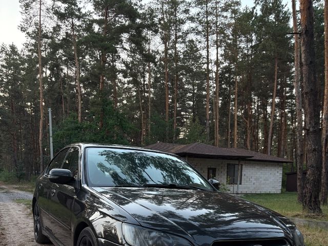 Subaru Legacy - фото 1