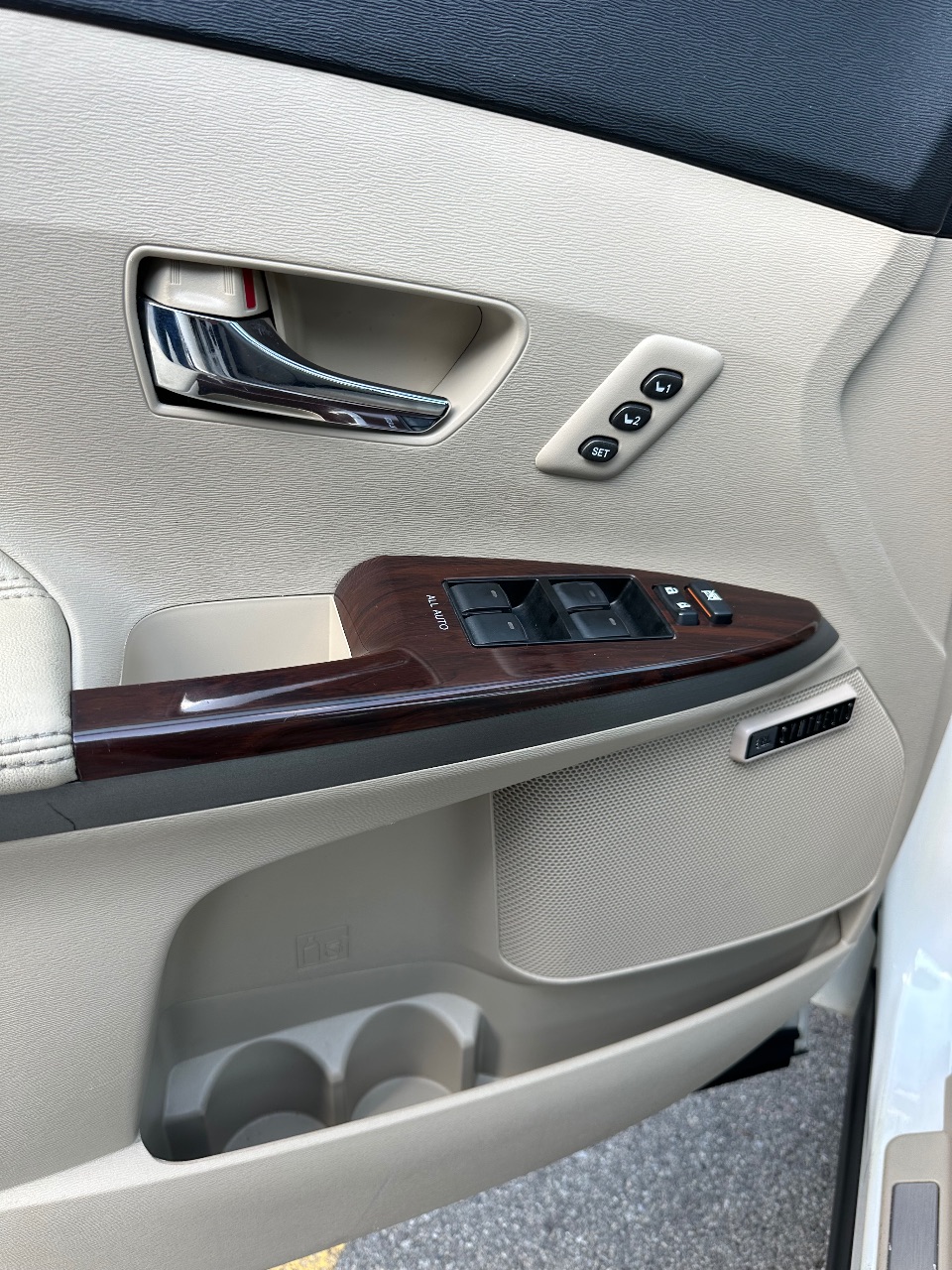 Toyota Venza - фото 9