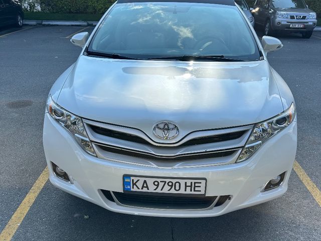 Toyota Venza - фото 1