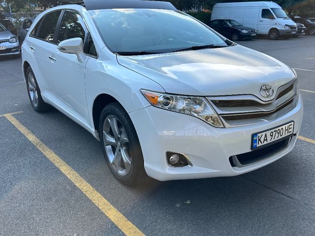 Toyota Venza - фото 2