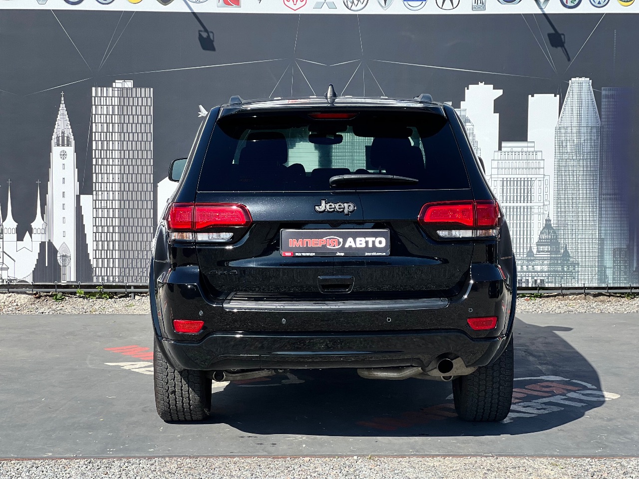 Jeep Grand Cherokee - фото 4