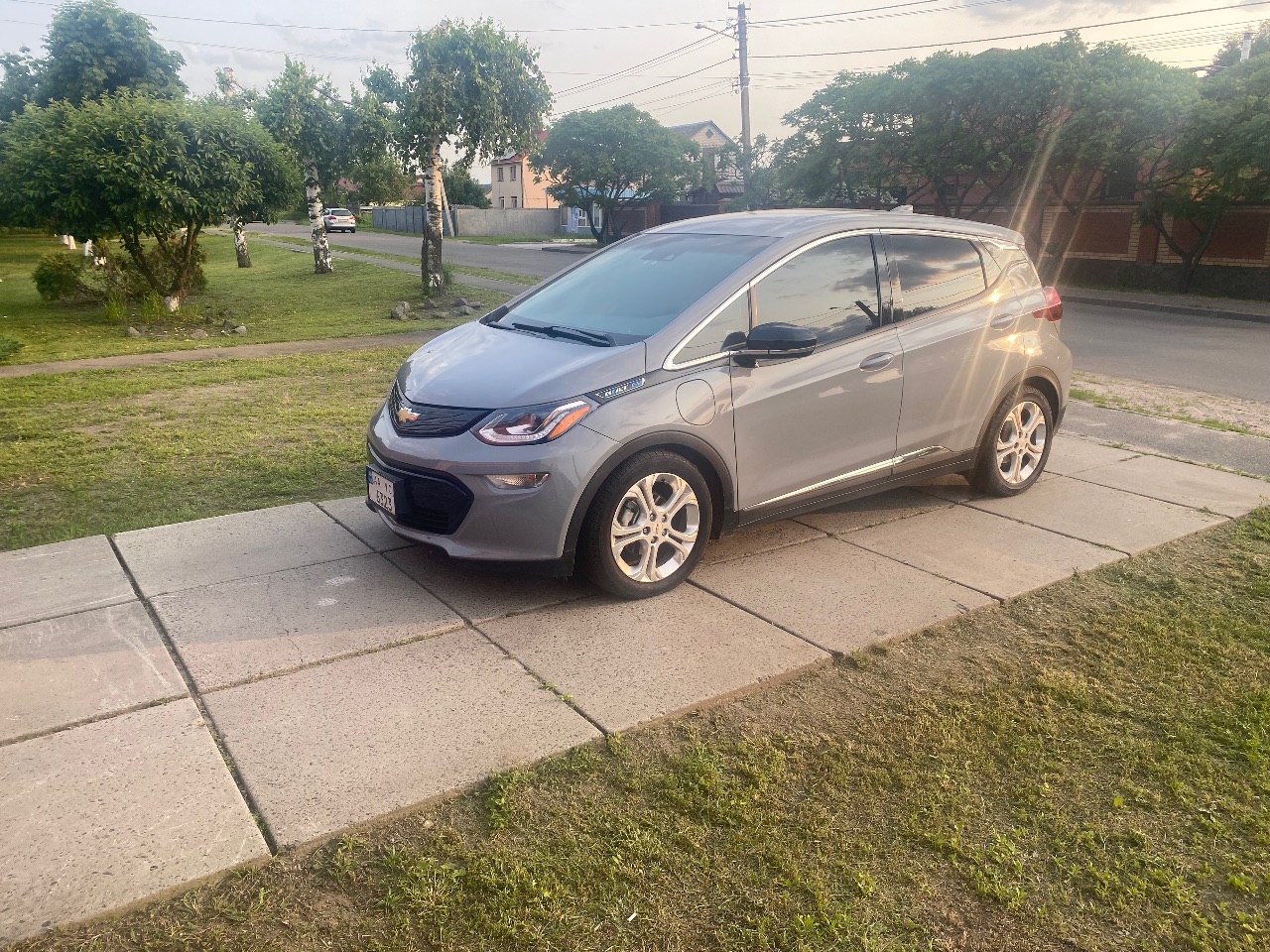Chevrolet Bolt - фото 1