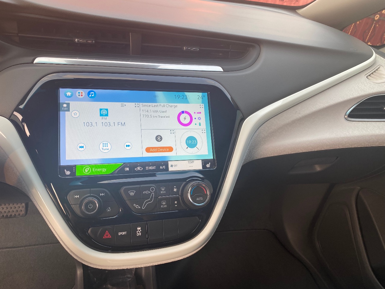 Chevrolet Bolt - фото 7