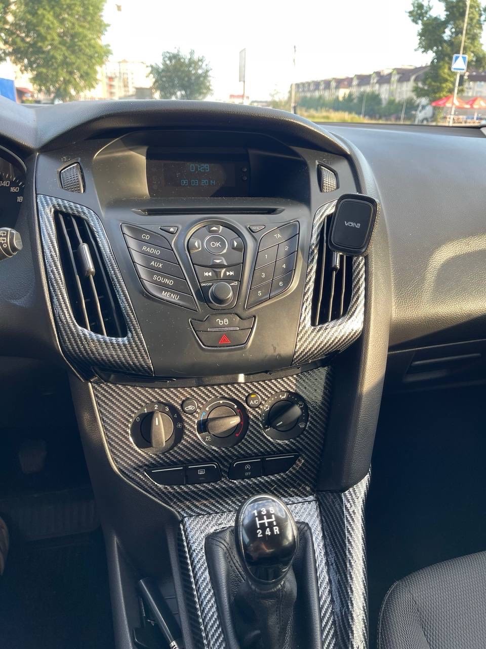 Ford Focus - фото 12